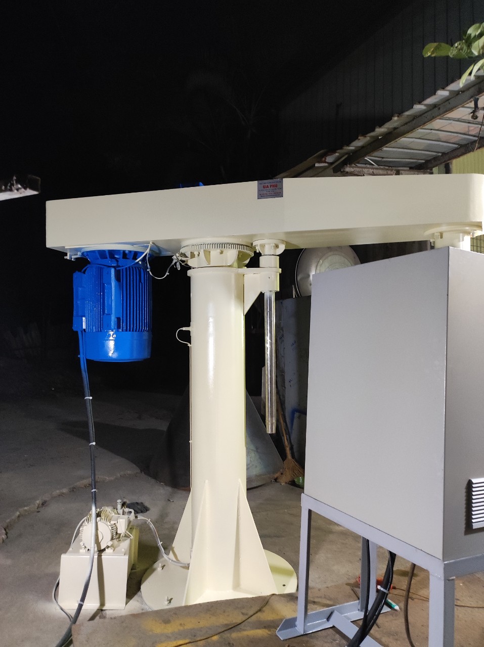 Máy khuấy sơn 55kw